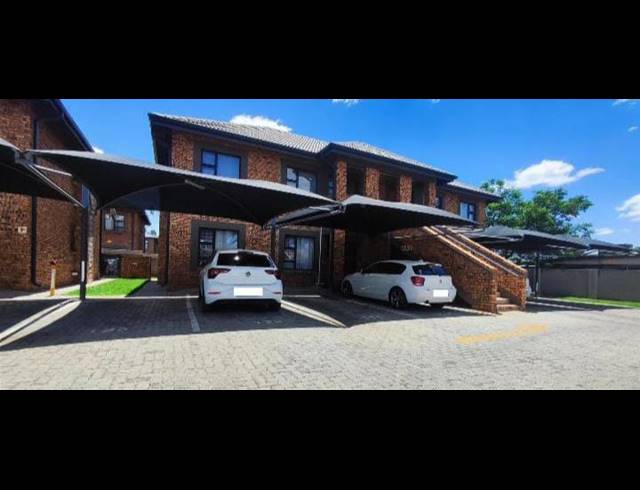 3 BEDROOM APARTMENT FOR SALE IN RAVENSWOOD